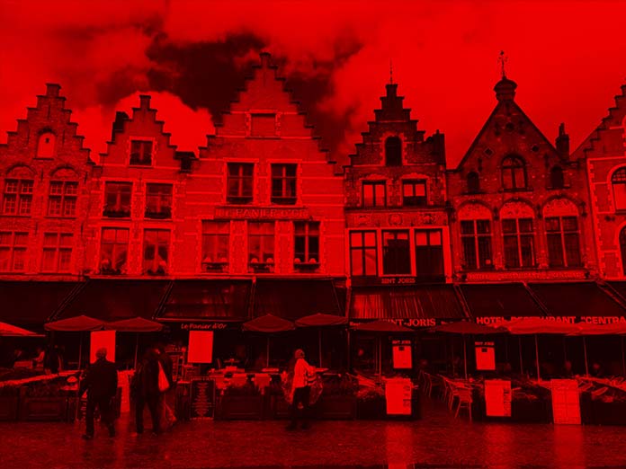Image showing a red overlay, making the shadows red instead of blue